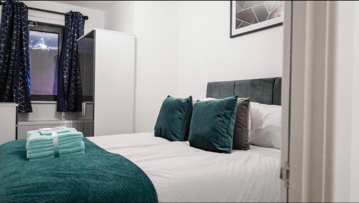Two Bedrooms, Two Bath, Up To 3 Beds 1 Sofa - Slough Windsor Legoland Екстер'єр фото
